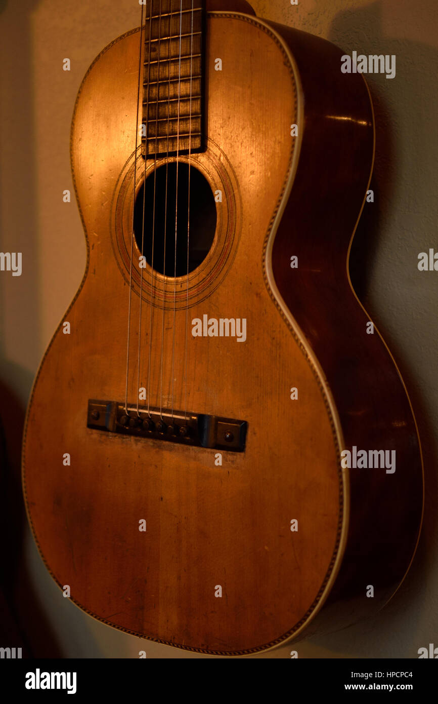 Old Blues Parlor Guitar Stock Photo - Alamy