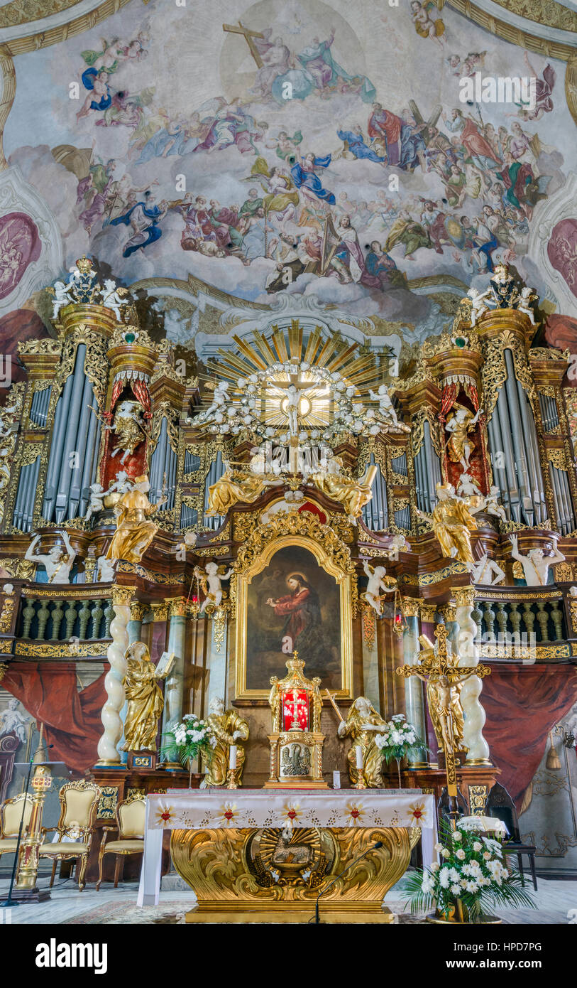 Baroque main altar, frescoes by Felix Anton Scheffler and Johann Franz Hoffman, Church of the Feast of the Cross, Jelenia Gora, Lower Silesia, Poland Stock Photo