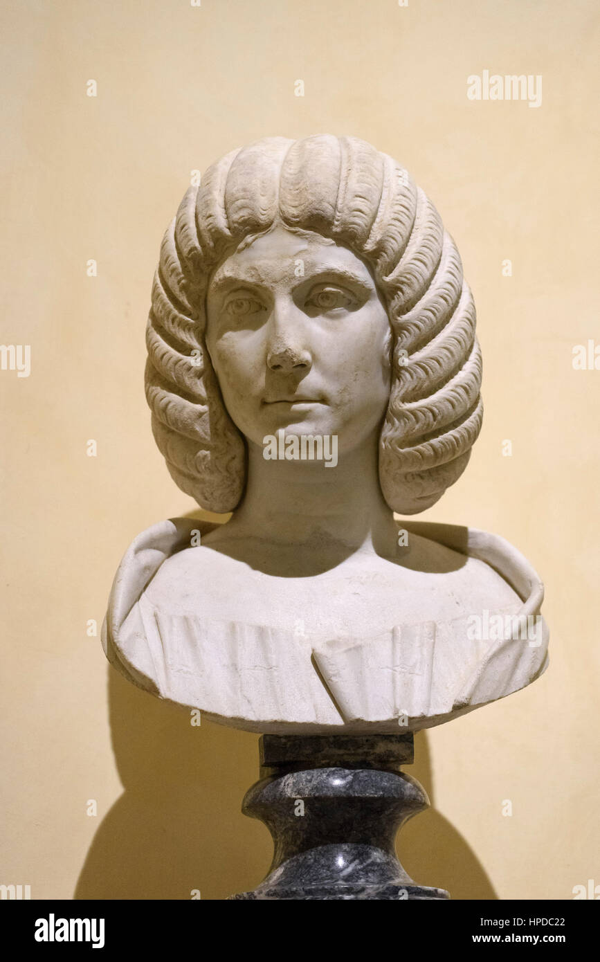 Rome. Italy. Roman female portrait with typical hairstyle of women of the Severan family in the years AD 200-210. Capitoline Museum. Musei Capitolini. Stock Photo