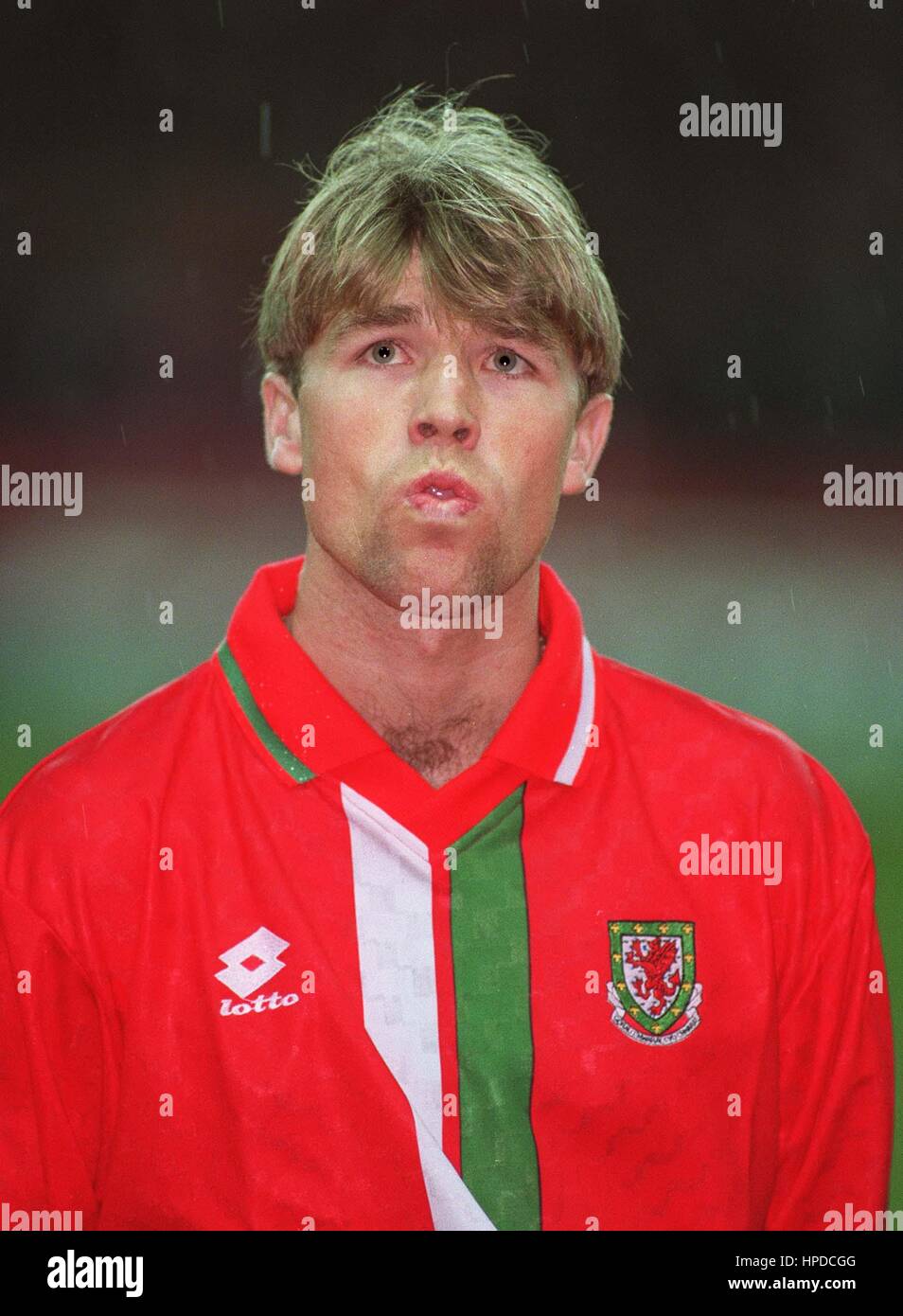 ANDY LEGG WALES & BIRMINGHAM CITY FC 12 February 1997 Stock Photo ...