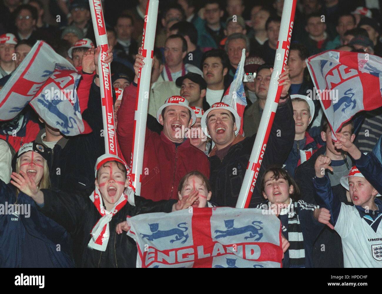 ENGLAND FANS ENGLAND V ITALY 13 February 1997 Stock Photo Alamy