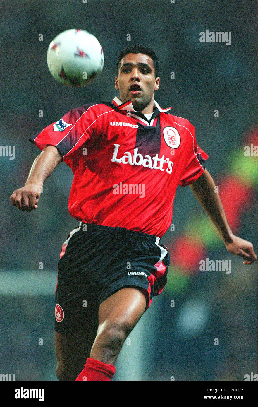 PIERRE VAN HOOIJDONK NOTTINGHAM FOREST FC 09 March 1997 Stock Photo