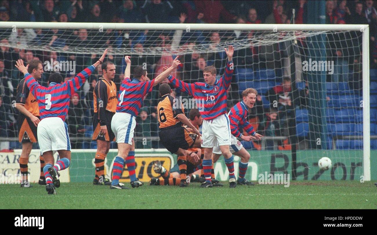 PAUL RICKERS OLDHAM ATHLETIC V WOLVES 15 March 1997 Stock Photo - Alamy