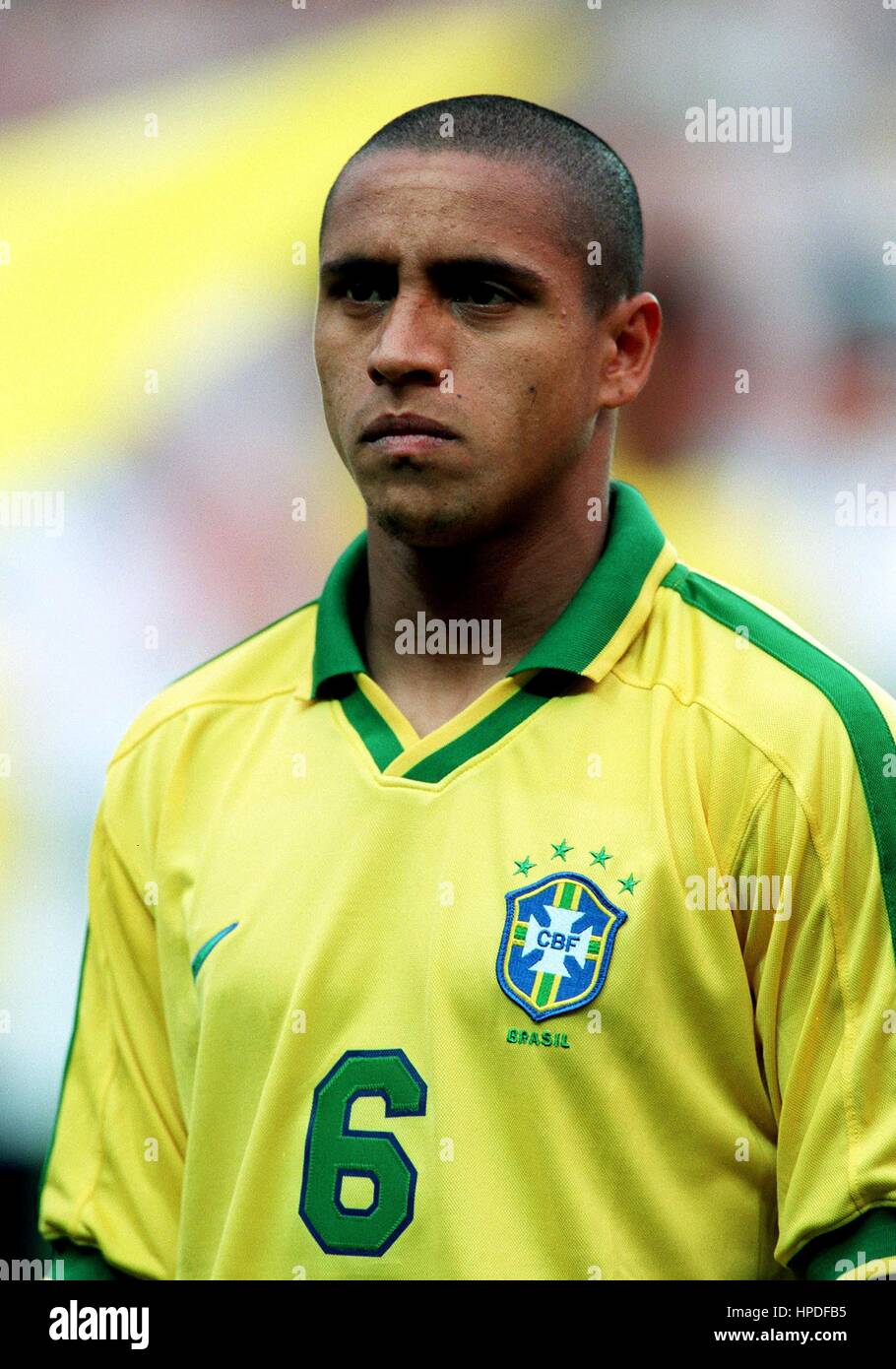 roberto carlos brazil jersey
