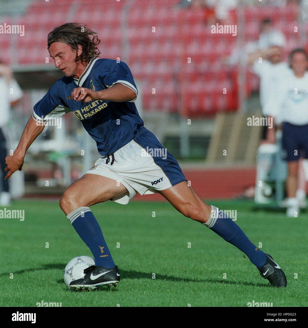 DAVID GINOLA TOTTENHAM HOTSPUR FC 24 September 1997 Stock Photo