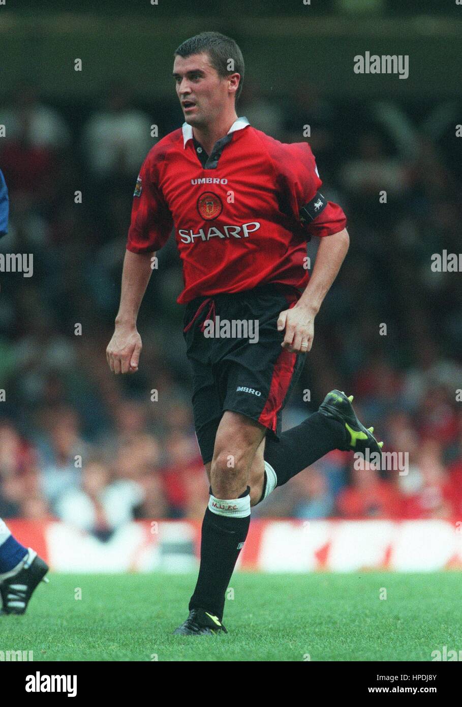 ROY KEANE MANCHESTER UNITED FC 23 August 1997 Stock Photo Alamy roy-keane-manchester-united-fc-23-august-1997-stock-photo-alamy
