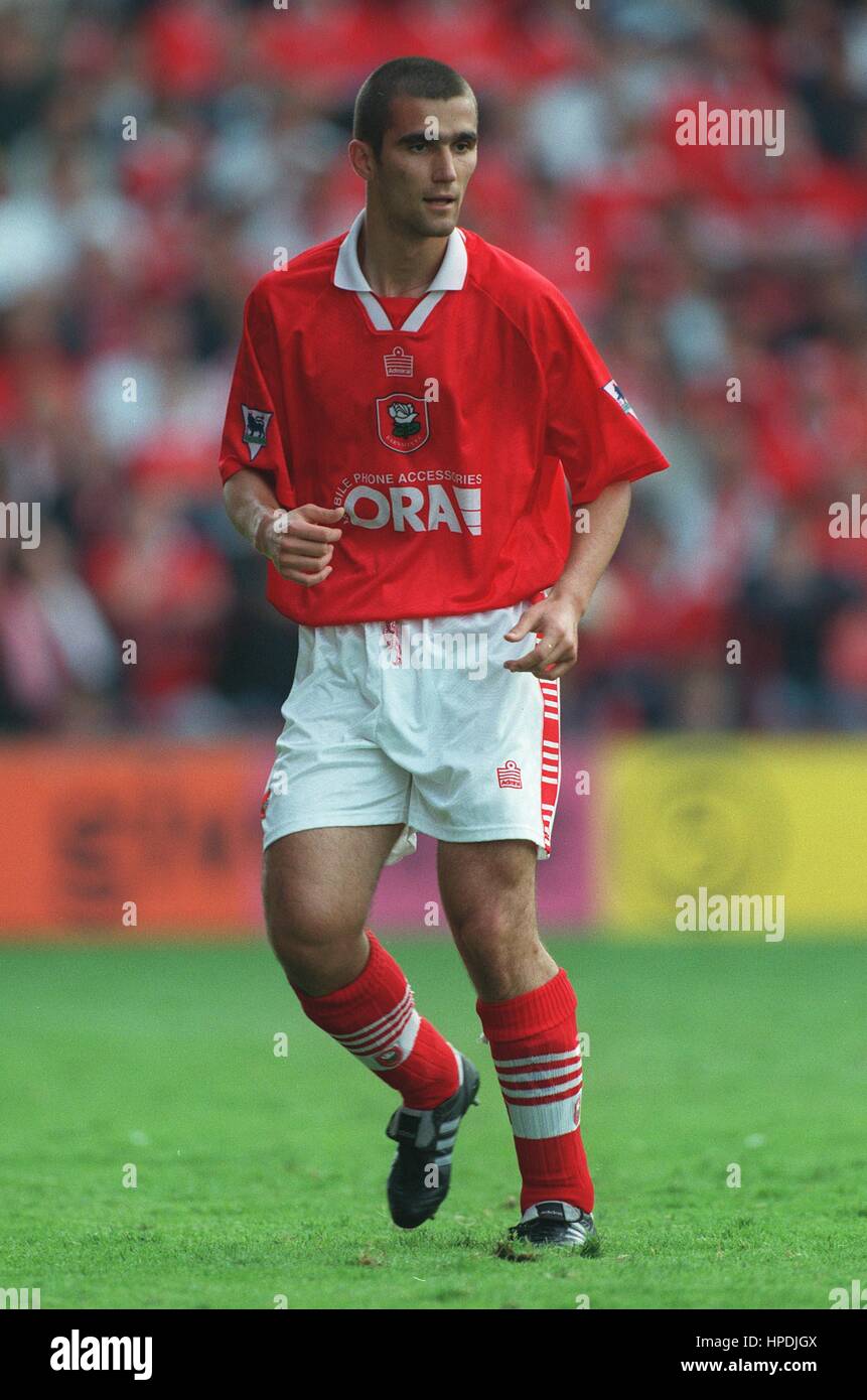HRISTOV BARNSLEY FC 24 August 1997 Stock Photo Alamy