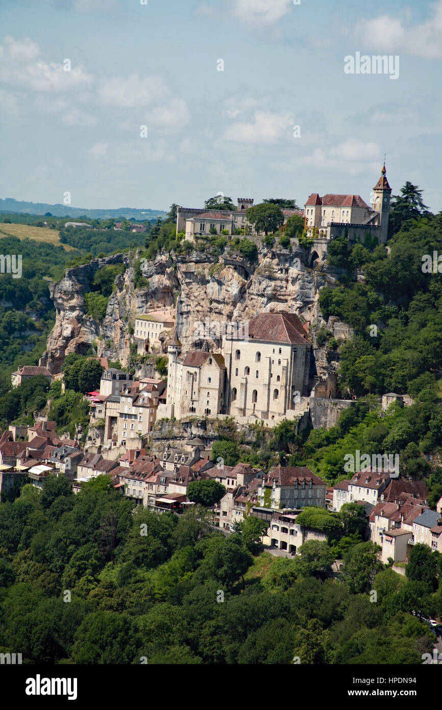 Quaint french towns hi-res stock photography and images - Alamy