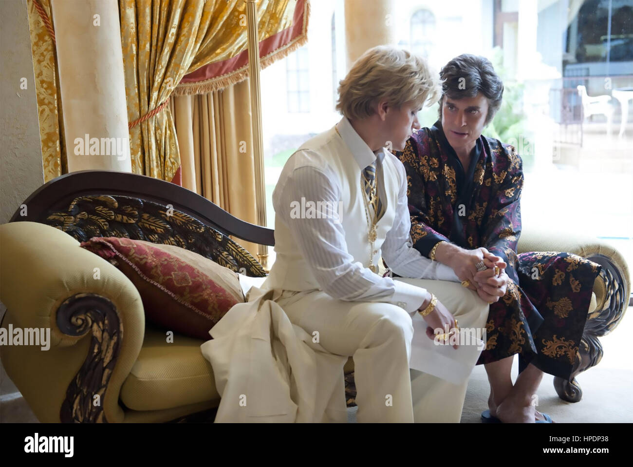 BEHIND THE CANDELABRA 2013 HBO Films production with Michael Douglas as Liberace at right and Matt Damon as Scott Thorson Stock Photo