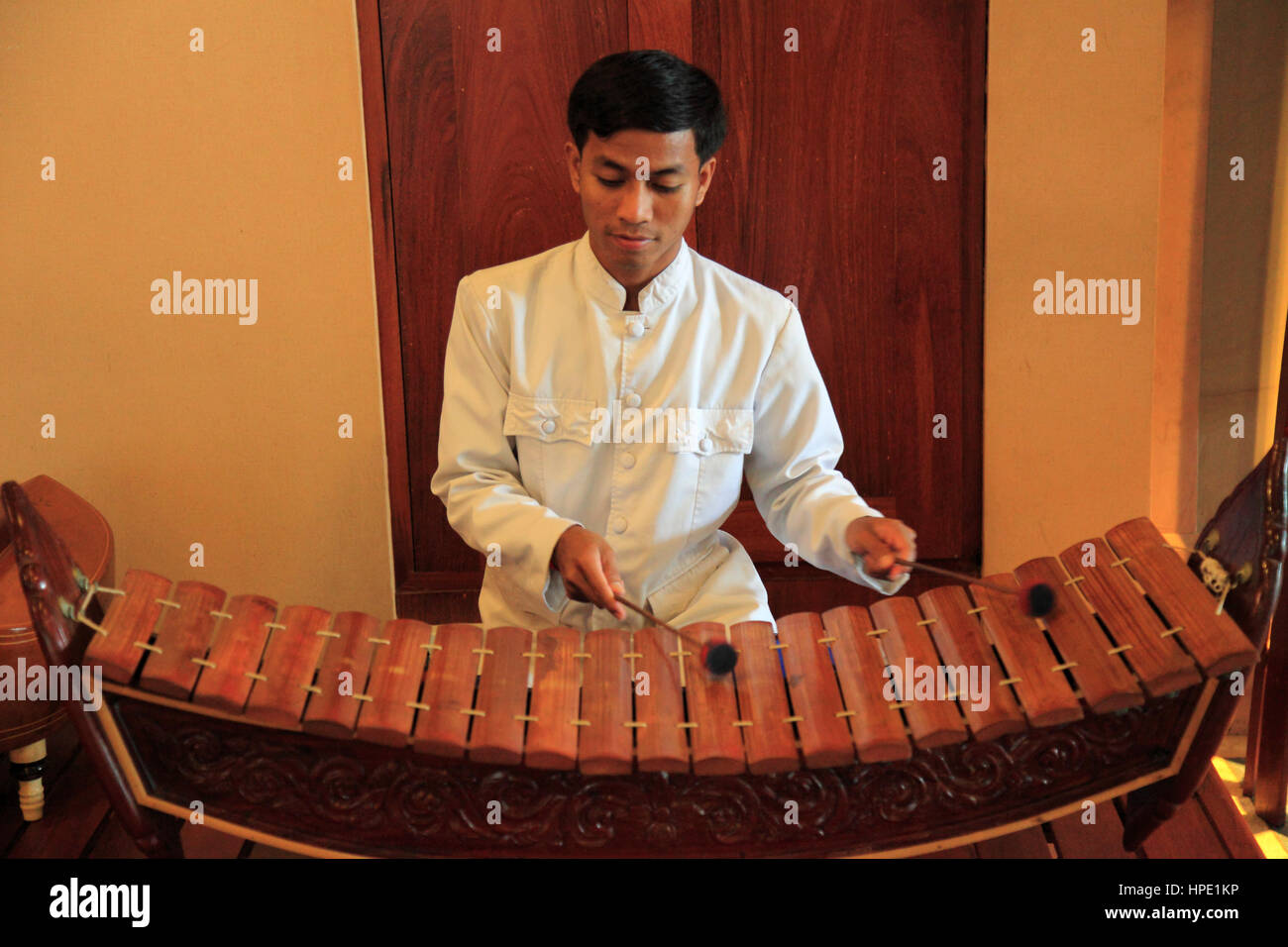 Cambodia, Siem Reap, traditional musician, music, people, xylophone