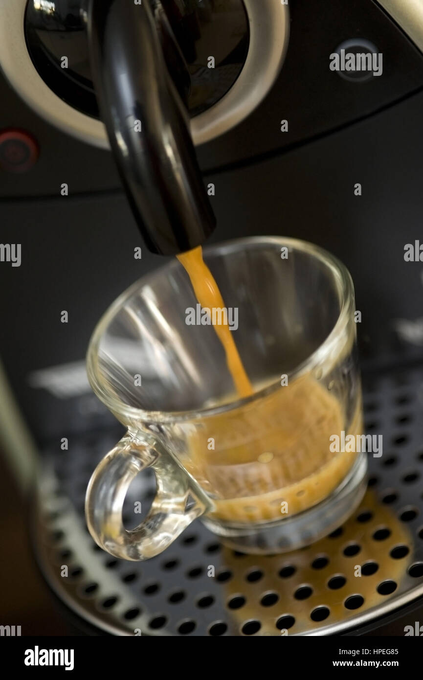 Kaffeemaschine High Resolution Stock Photography and Images - Alamy