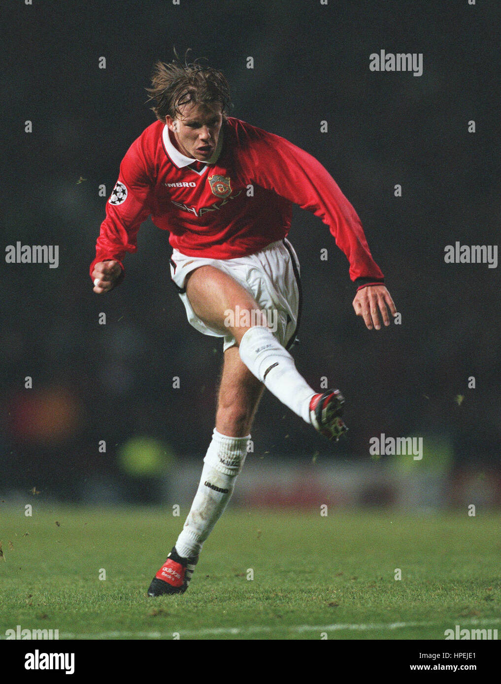 DAVID BECKHAM ENGLAND & MANCHESTER UNITED FC 27 May 2000 Stock Photo - Alamy