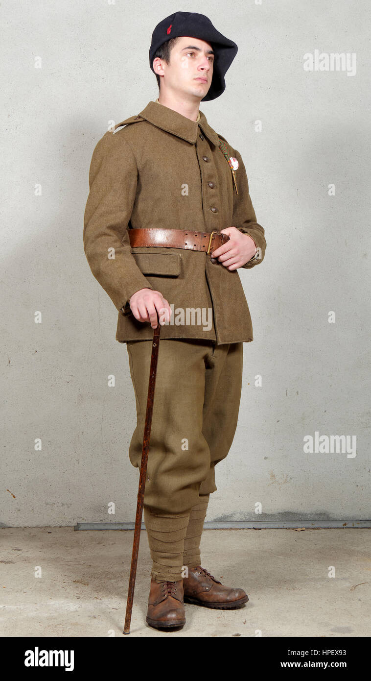 French soldier in 1940s uniform hi-res stock photography and images - Alamy
