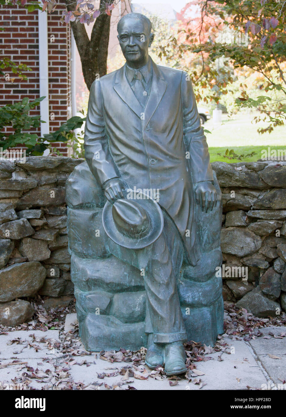 A dignified sculpture of President Dwight D. Eisenhower in Gettysburg honors the former general and U.S. president near his historic Pennsylvania farm Stock Photo