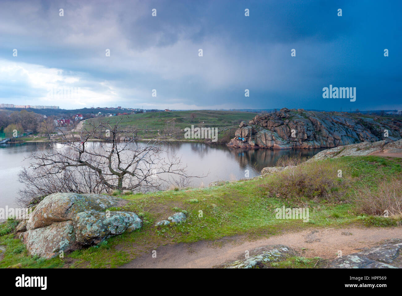 Heavy rain rocks hi-res stock photography and images - Alamy