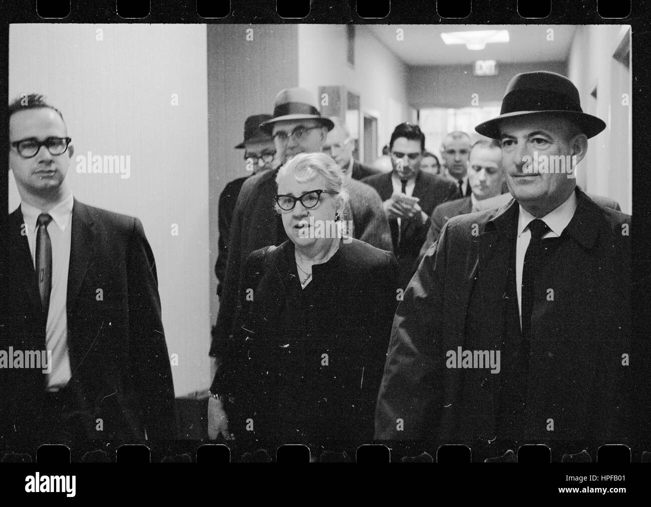 Mrs Marguerite Oswald arriving at the Warren Commission Hearing, Washington, DC, 02/11/1964. Photo by Marion S. Trikosko Stock Photo