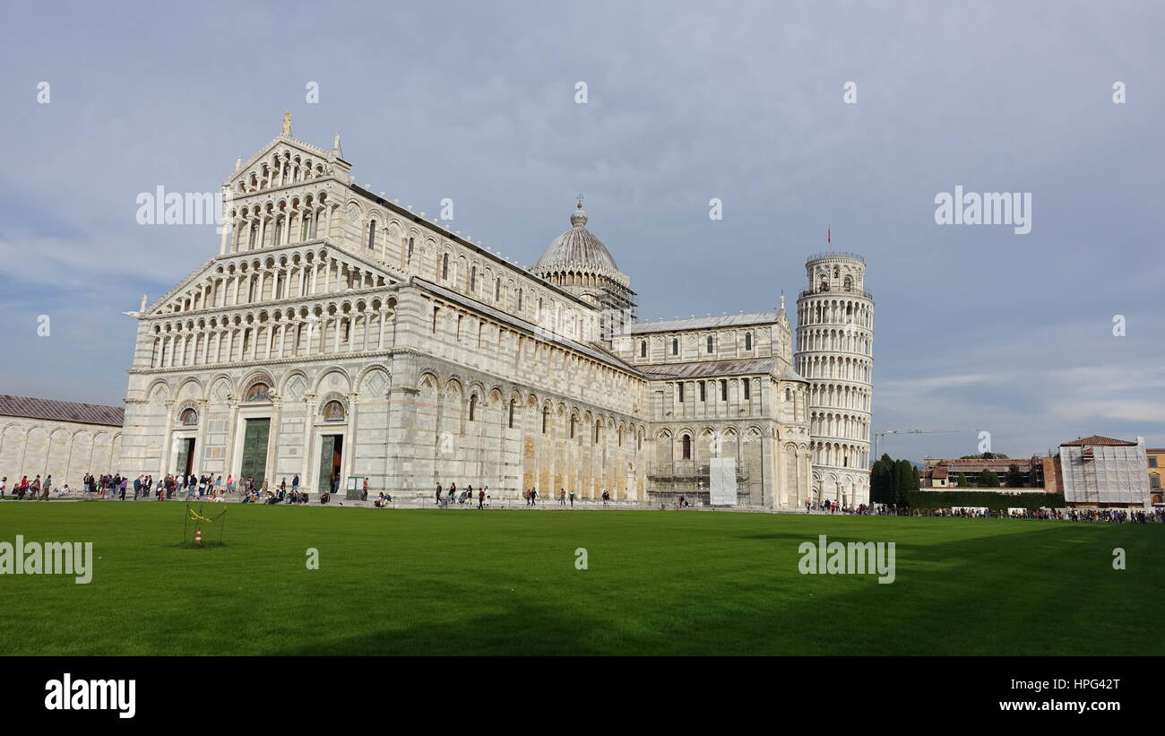 Leaning Tower of Pisa and nearby Cathedral, Pisa, Italy Stock Photo