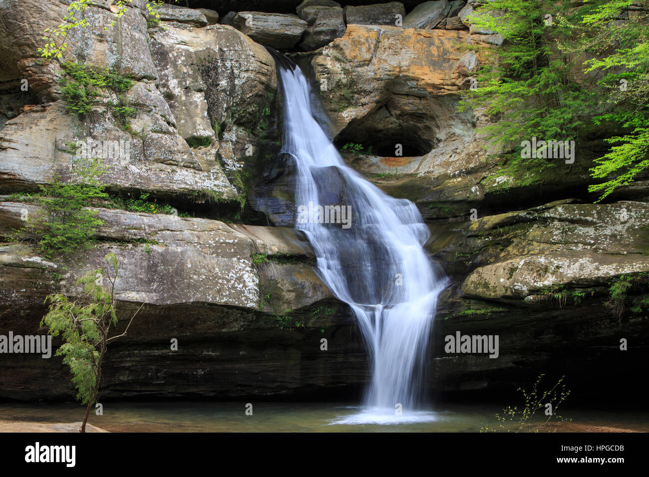 Old mans cave hocking hi res stock - Lower Falls At Old Mans Cave Hocking Hills State Park Ohio HPGCDB 