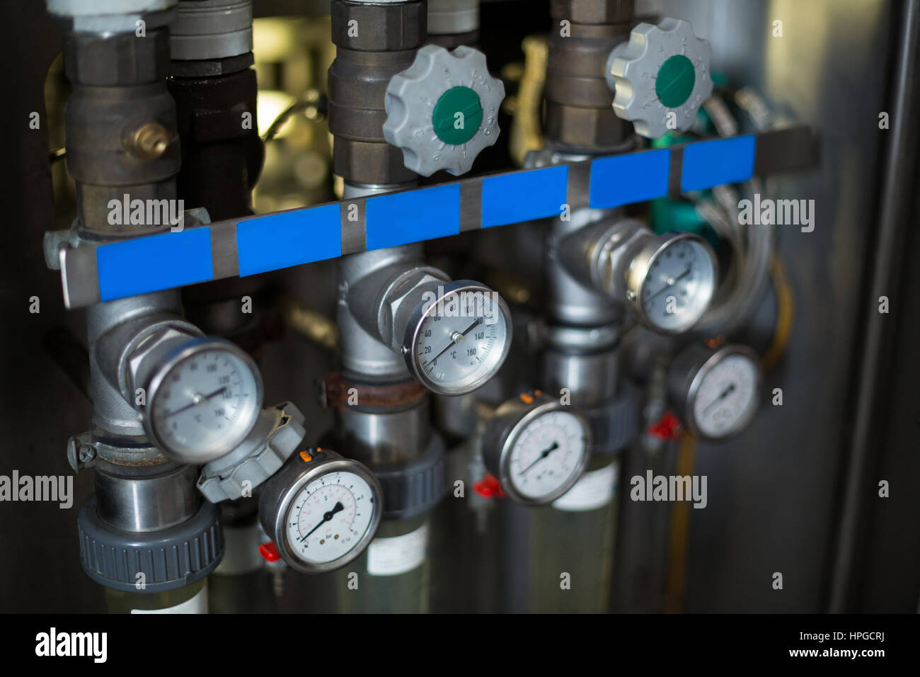 Close-up of pressure gauge at drinks production factory Stock Photo - Alamy