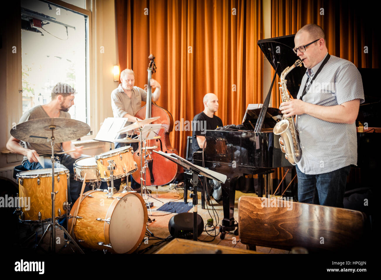 Belgium, Antwerp, concert in legendary jazz cafe Hopper Stock Photo Alamy