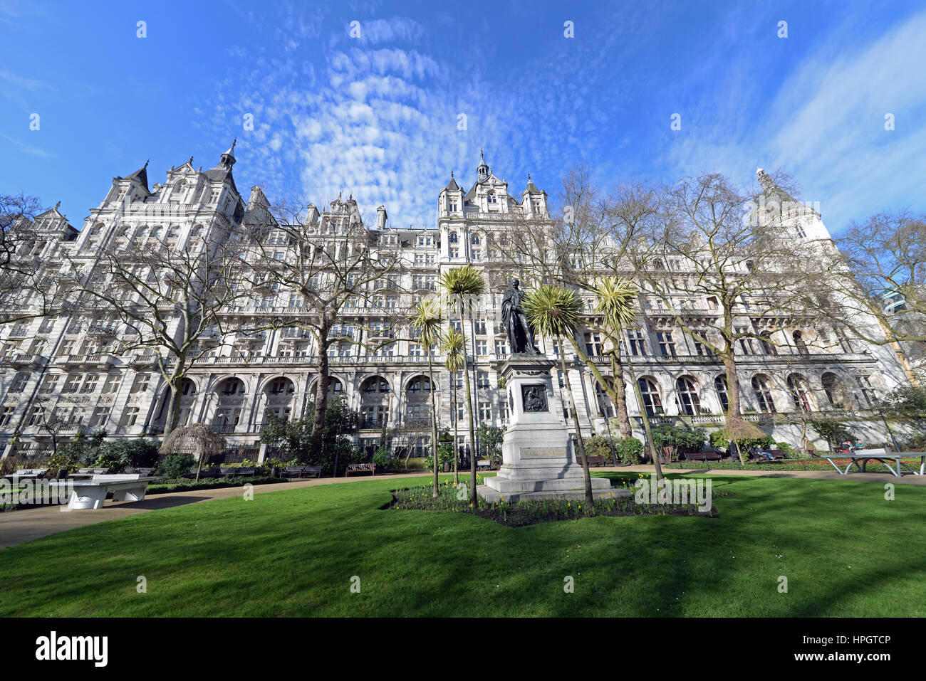 Royal Horseguards Hotel, Whitehall Court in London, UK, located on Victoria Embankment. Operated by Guoman Hotels, subsidiary of Thistle Hotels Stock Photo