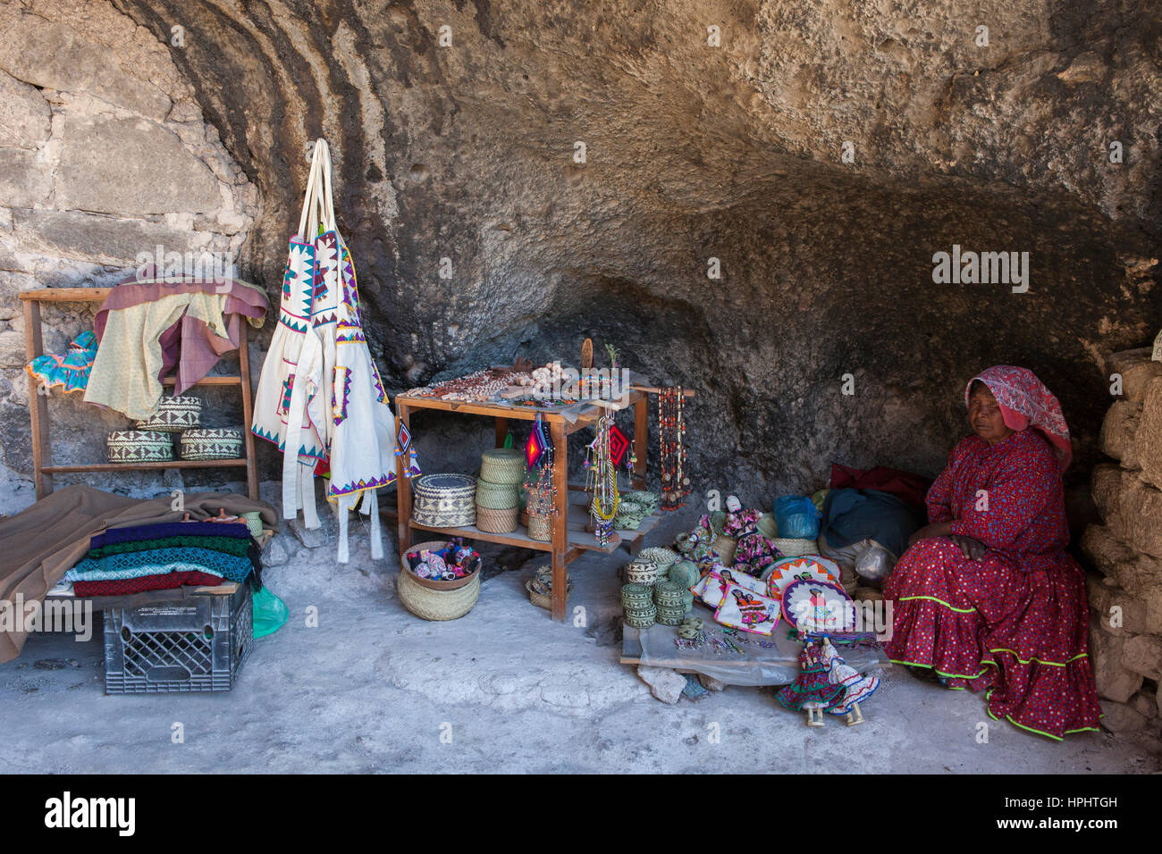 Handicraft Tarahumara High Resolution Stock Photography And Images Alamy Handicraft Tarahumara High Resolution Stock Photography And Images Alamy