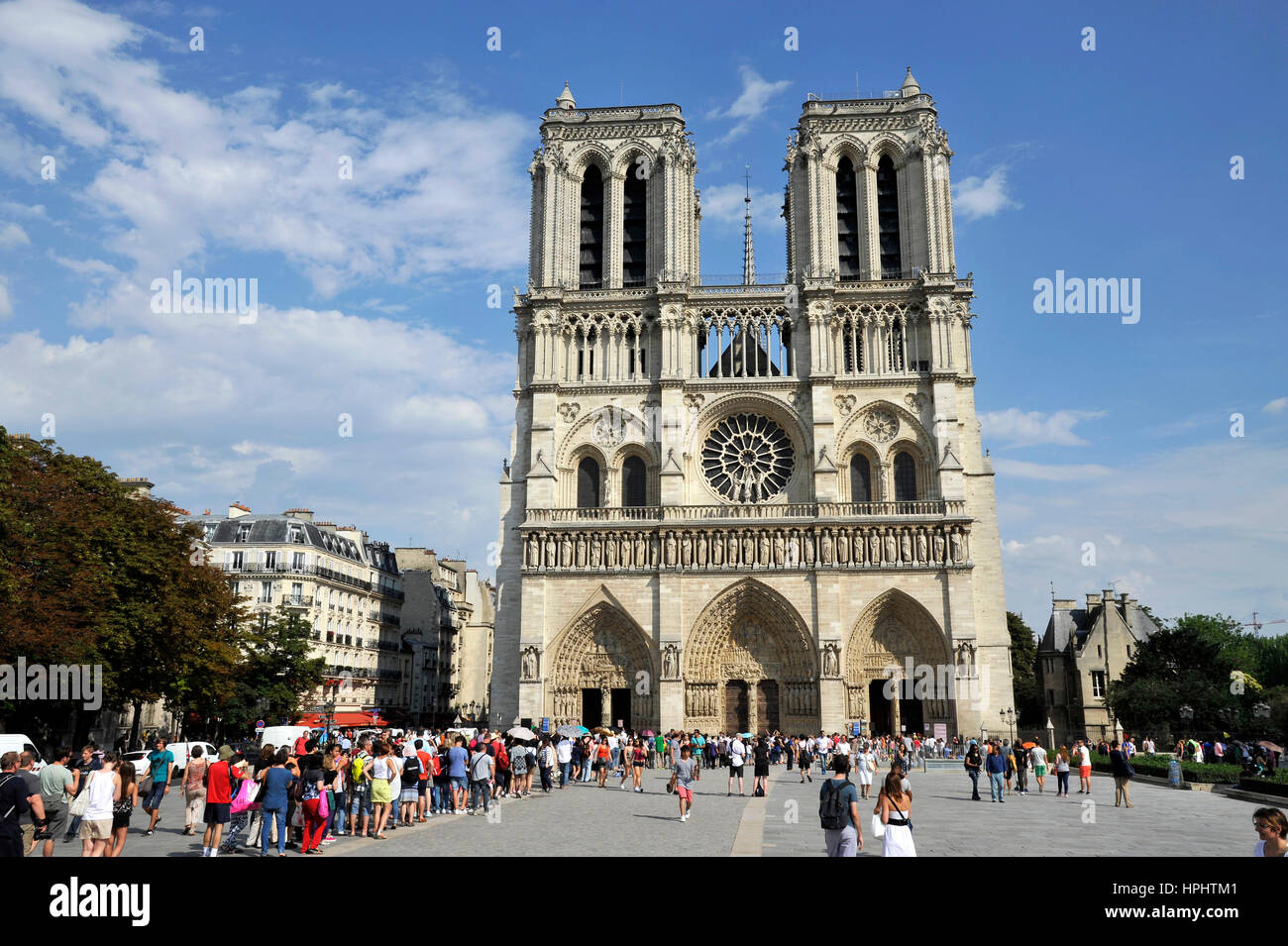 France, Paris, Ile de la Cite, NotreDame cathedral, visitors queuing