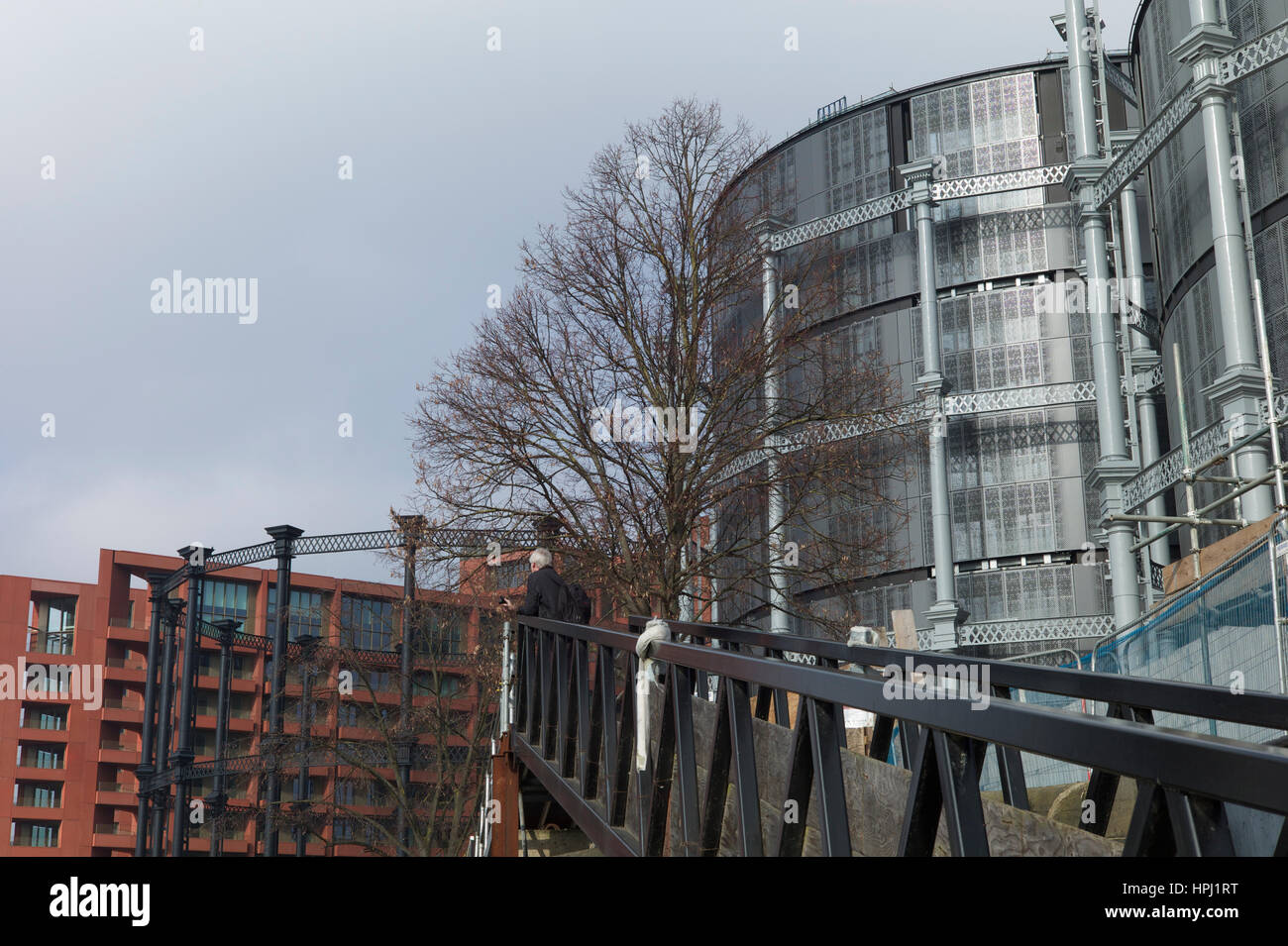 Gasholder flats kings cross hires stock photography and images Alamy