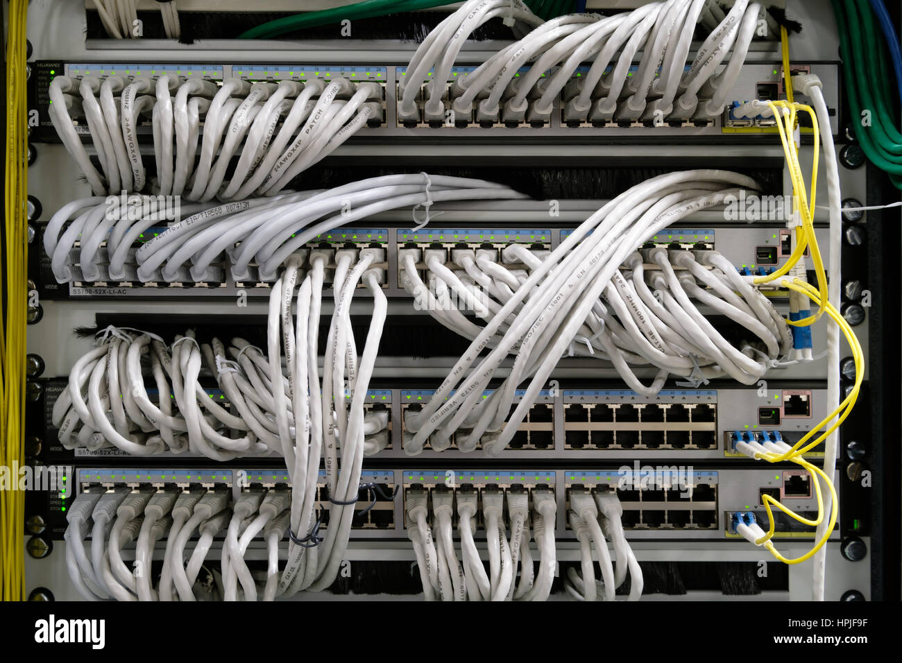 Server cables hi-res stock photography and images - Alamy