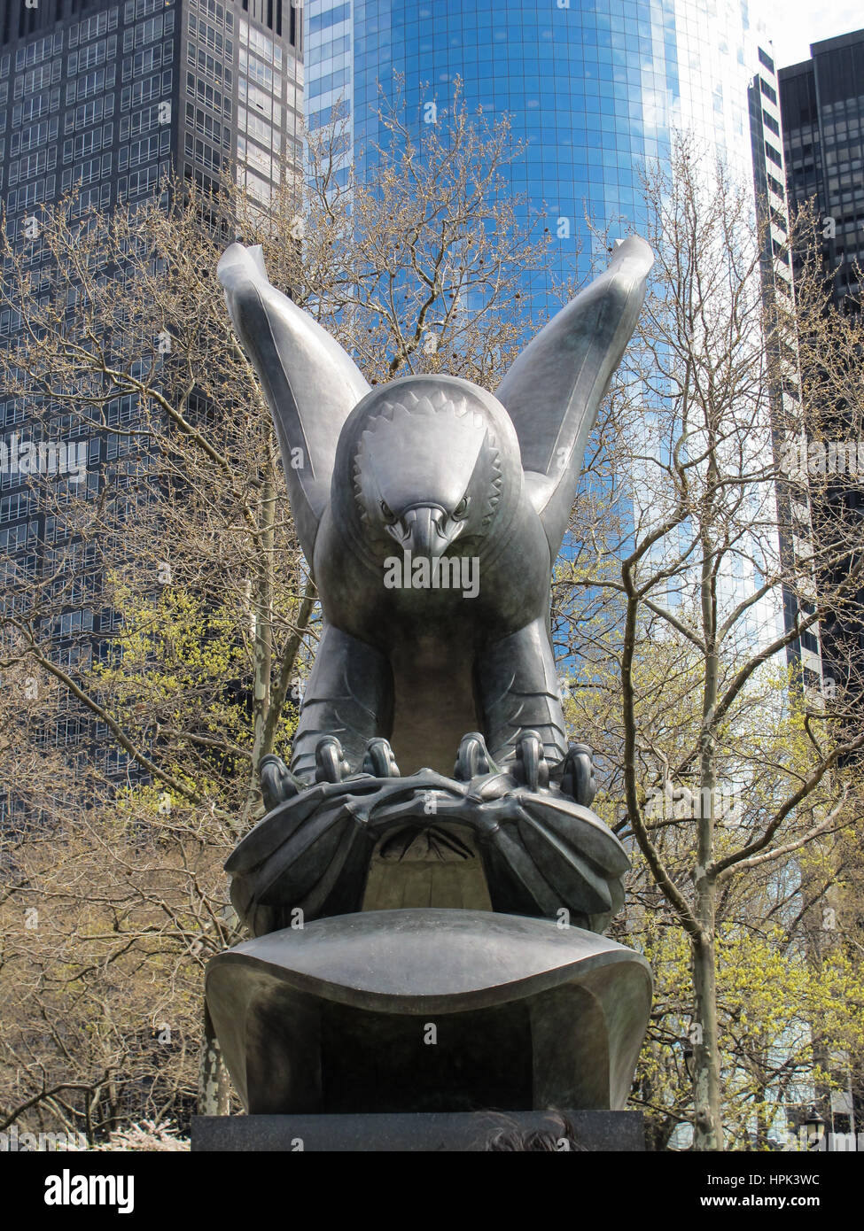 Eagle statue hires stock photography and images Alamy