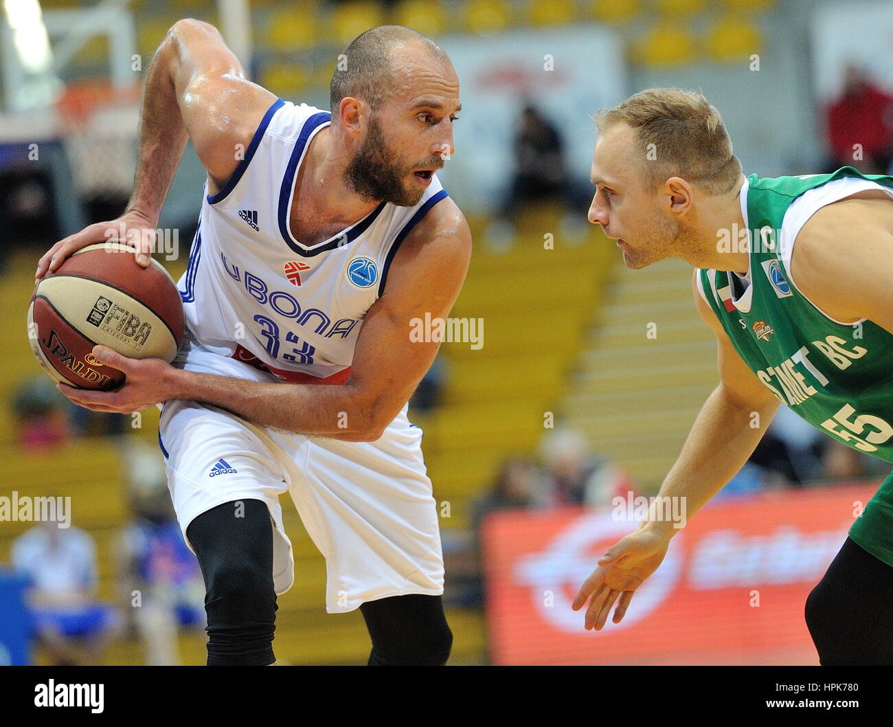 Zagreb, Croatia. 22nd Feb, 2017. Lukasz Koszarek (R) of Stelmet Zielona Gora guards Nebojsa