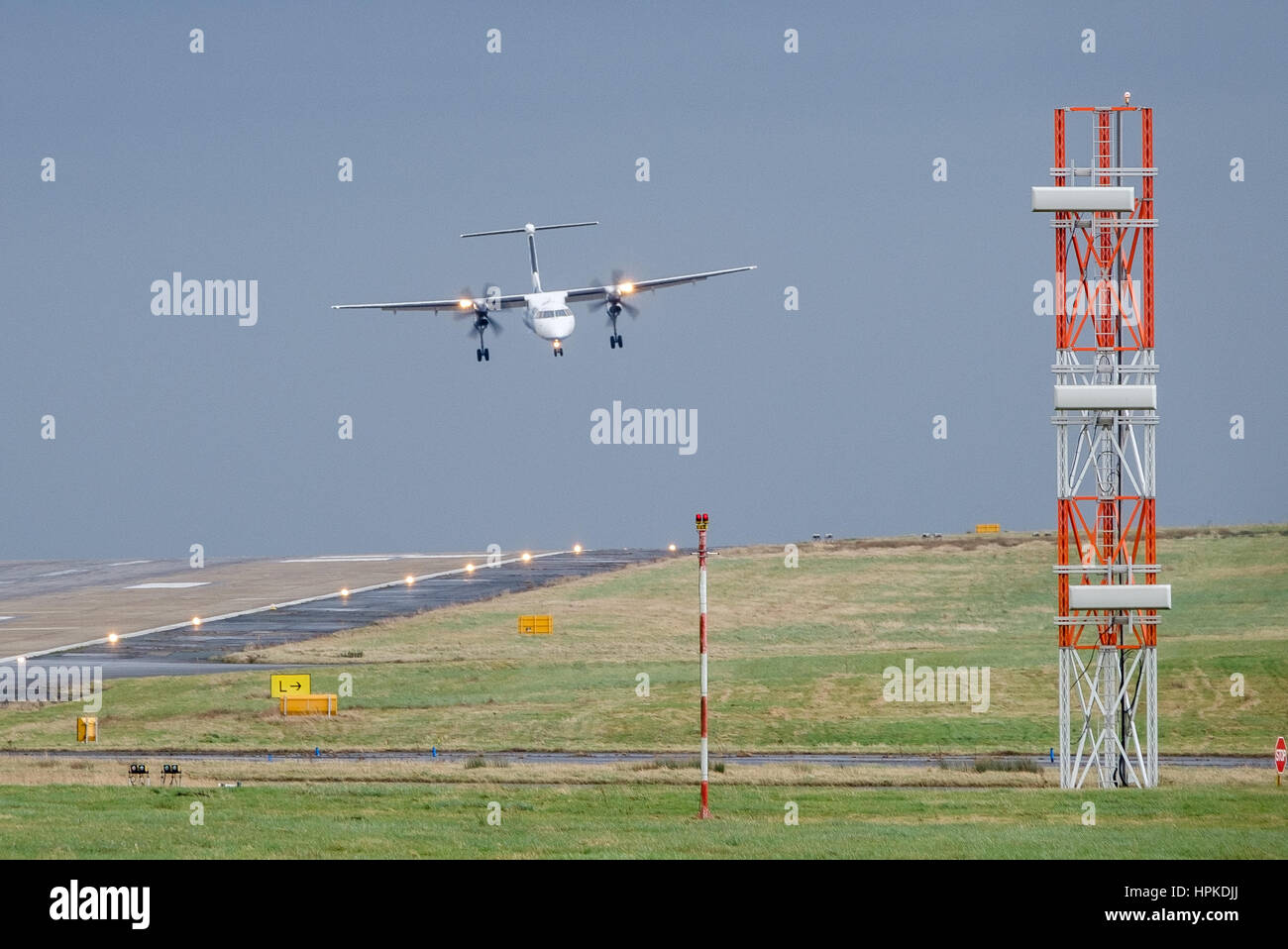 Leeds bradford airport runway hires stock photography and images Alamy