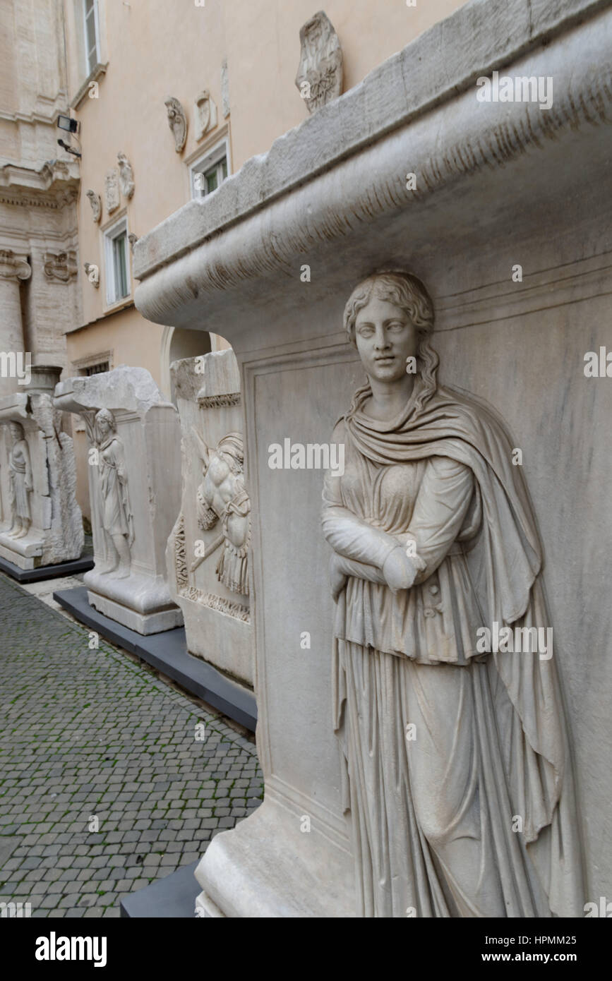 Ancient Roman art Stock Photo Alamy