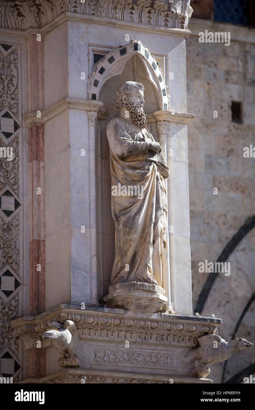 Siena, Tuscany. Statue of the Cappella di Piazza Stock Photo