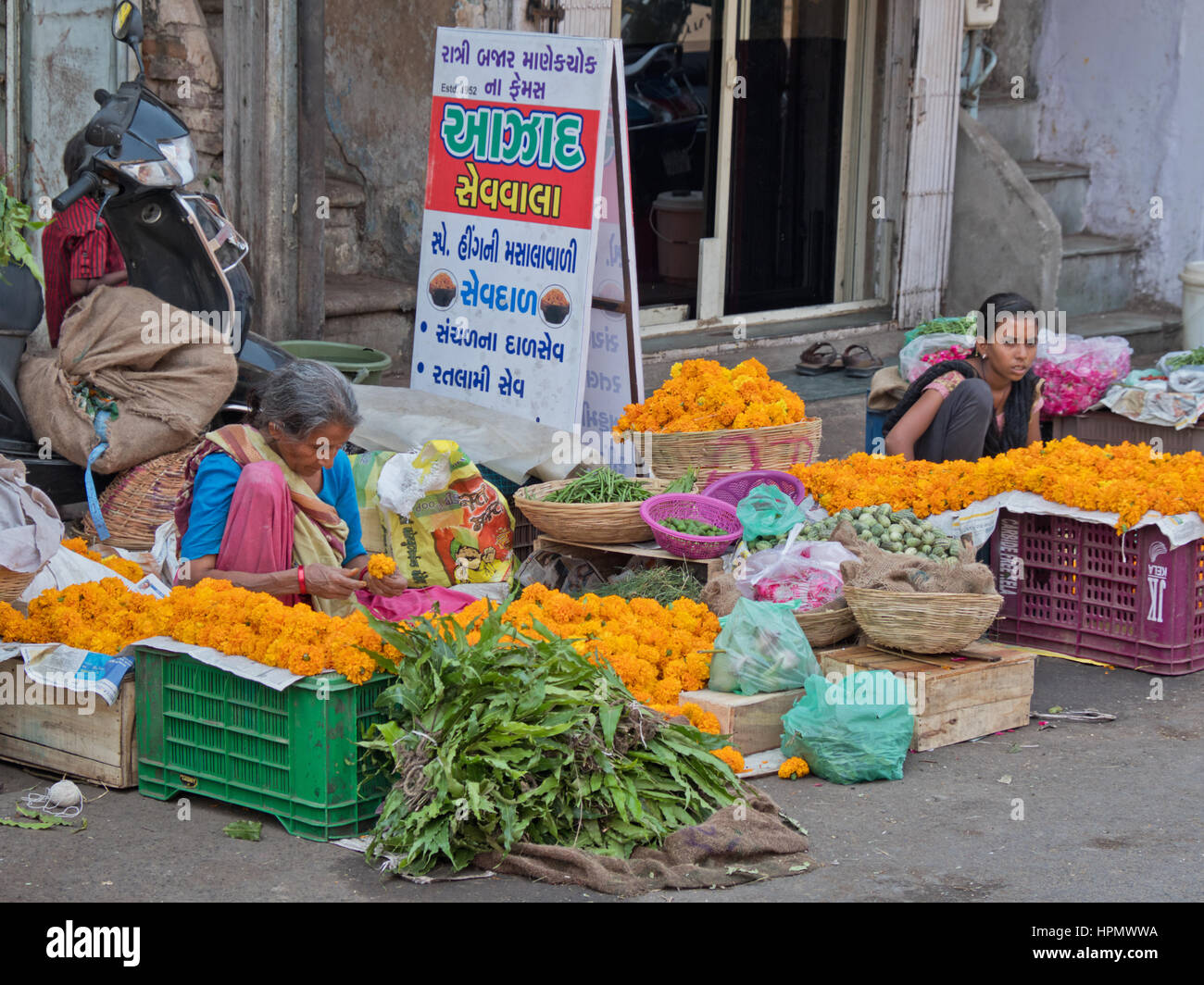 Indian ceremonial flowers hires stock photography and images Alamy