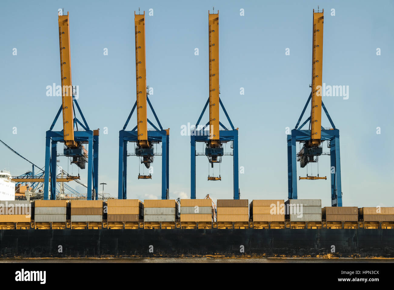 Loading unloading hi-res stock photography and images - Alamy