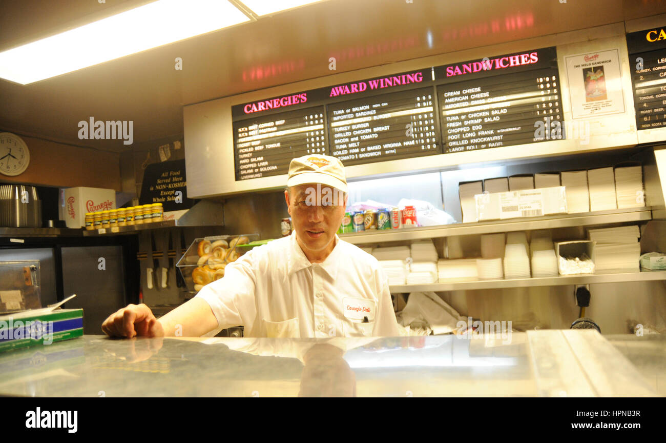 CARNEGIE DELI NYC Stock Photo Alamy