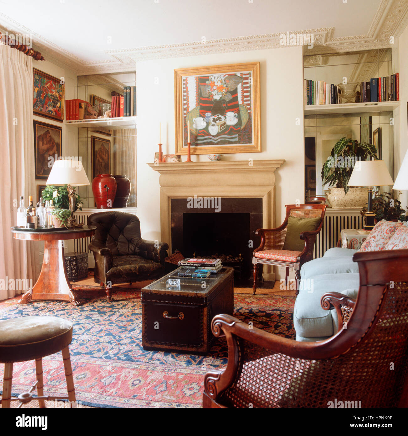 Old living room furniture hi-res stock photography and images - Alamy