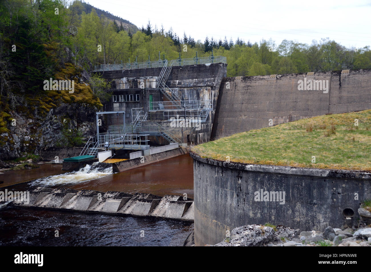 The Spey Dam near Laggan on the East Highland Way in the Scottish Highlands, Scotland, UK. Stock Photo