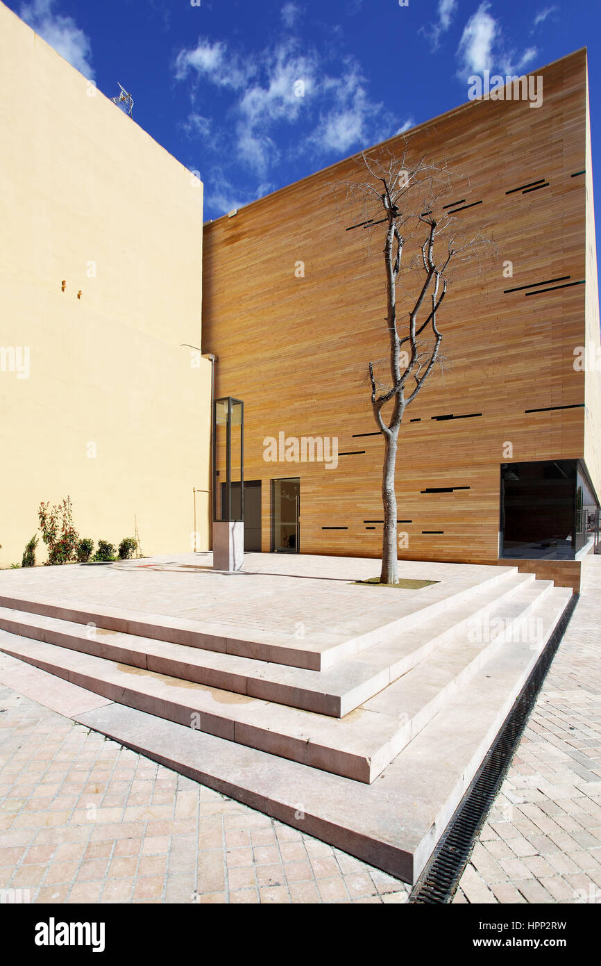 Modern urban environment hi-res stock photography and images - Alamy