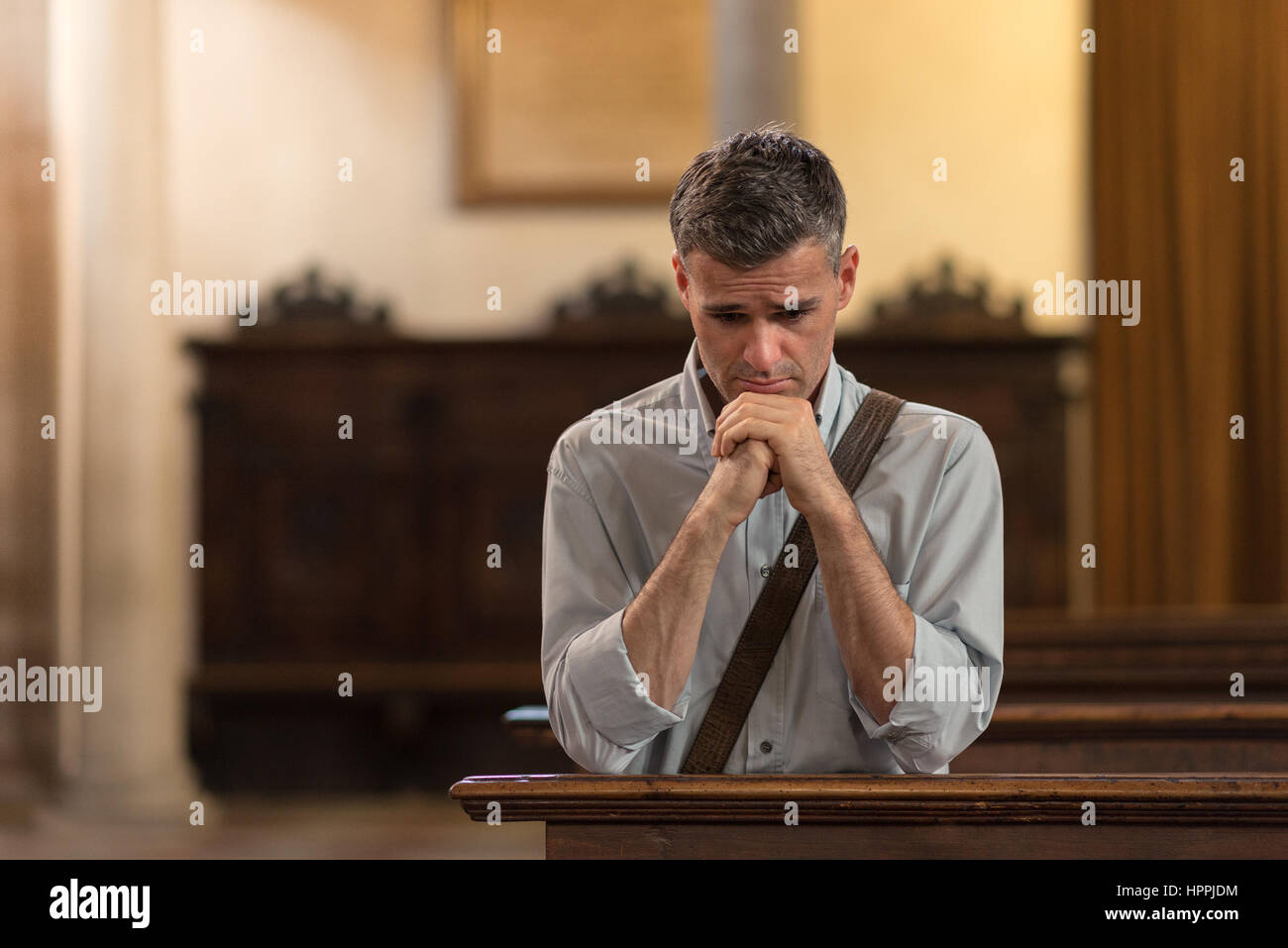 Catholic kneeling pew hi-res stock photography and images - Alamy