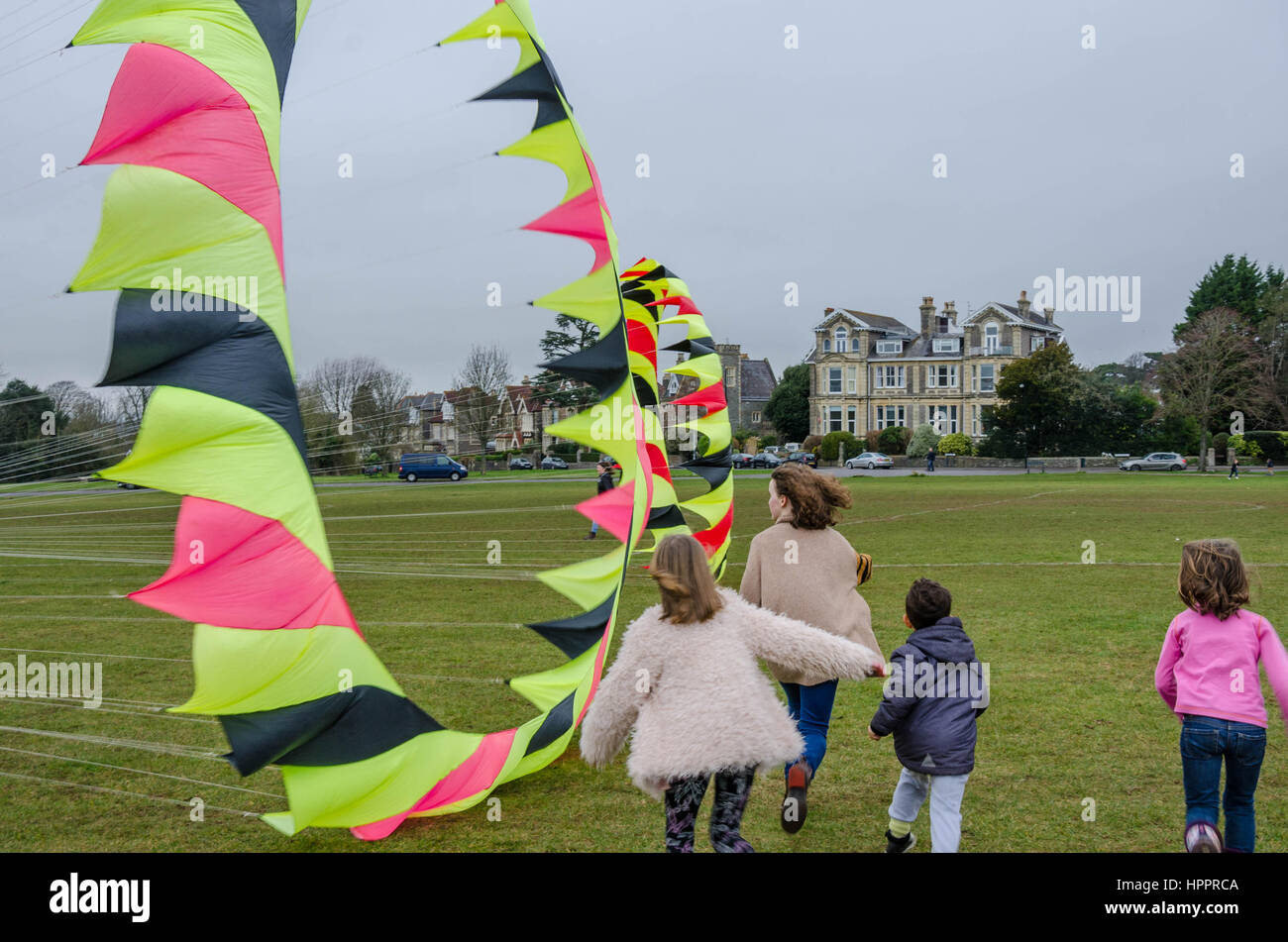 Children flying kites park hires stock photography and images Alamy