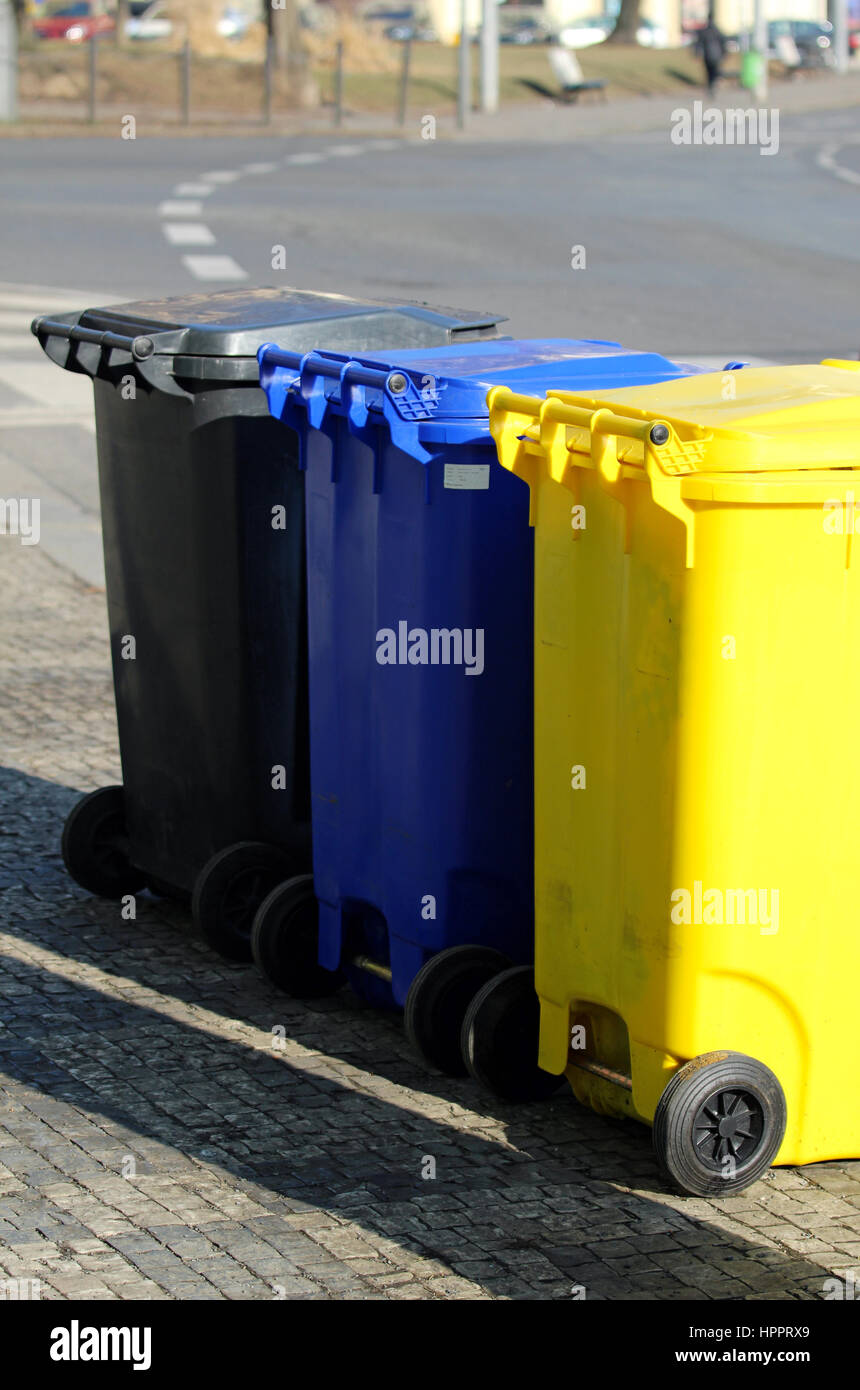 Industrial dustbins hi-res stock photography and images - Alamy