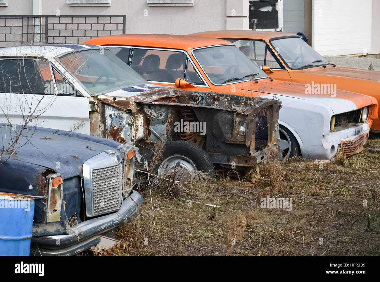 Many old abandoned cars hi-res stock photography and images - Alamy
