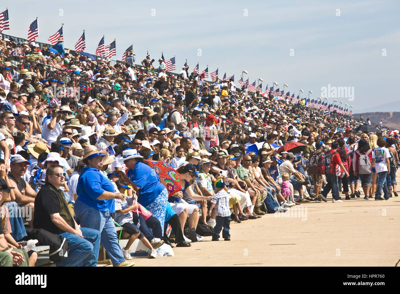 Spectators At Mcas Miramar Air Show Stock Photo Alamy