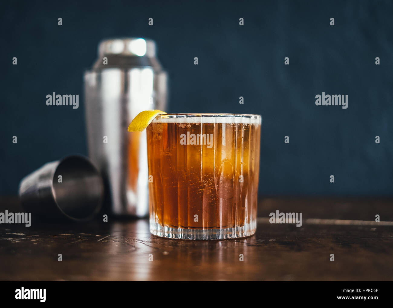 Old fashioned cocktail hires stock photography and images Alamy