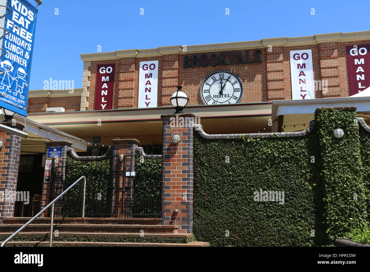 Brookvale Hotel, Pittwater Road, Brookvale Stock Photo Alamy