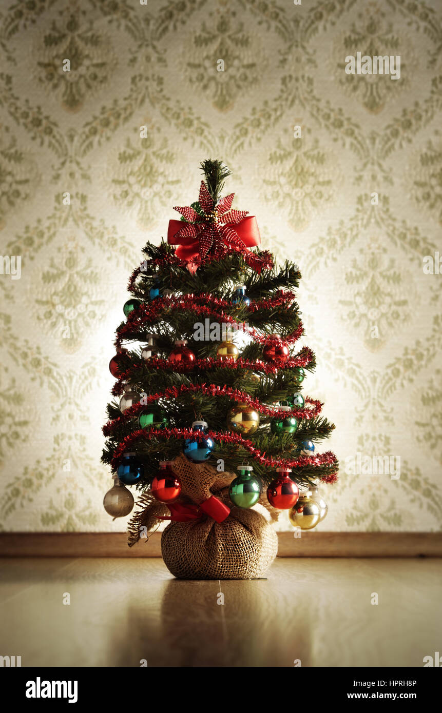 Vintage indoor christmas tree hi-res stock photography and images - Alamy