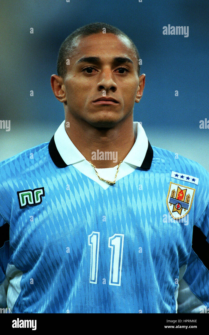 DARIO SILVA URUGUAY & CAGLIARI 08 January 1998 Stock Photo Alamy