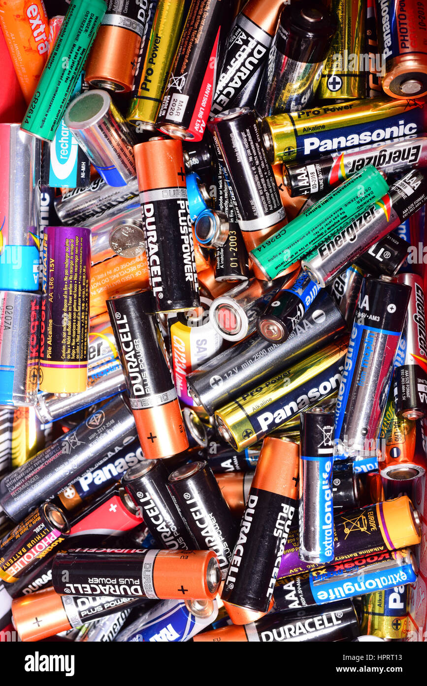giant pile of old aa and aaa batteries Stock Photo Alamy